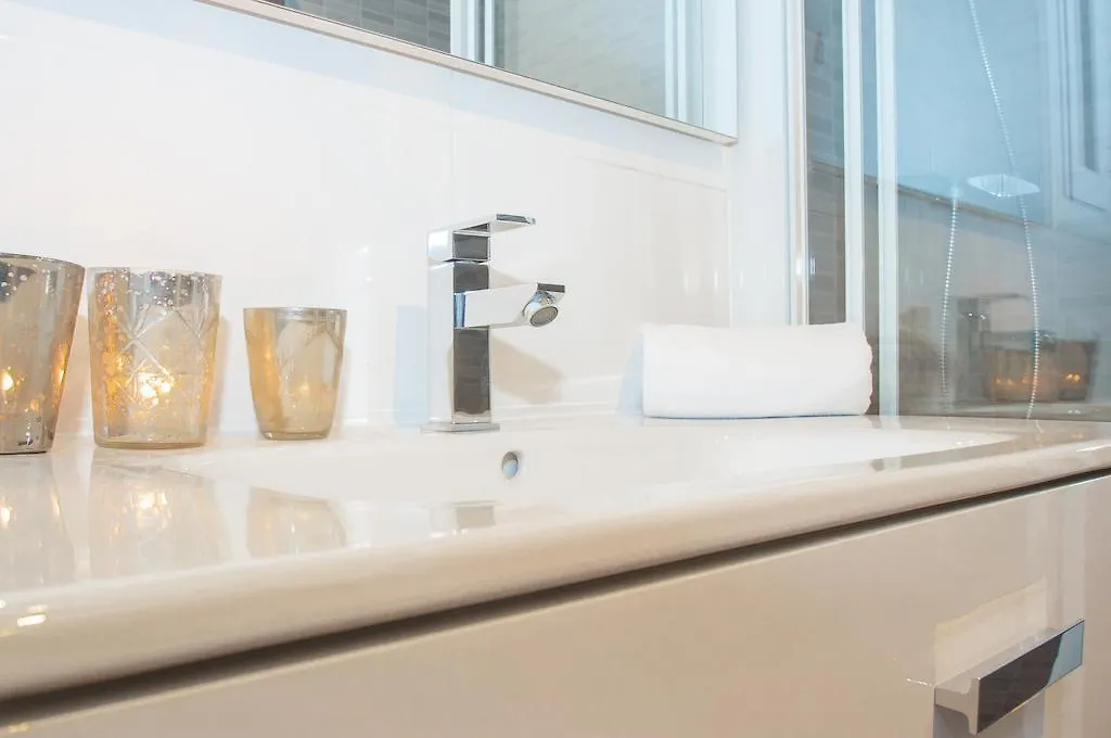 Poble Nou Design Apartment バルセロナ 0*,  スペイン